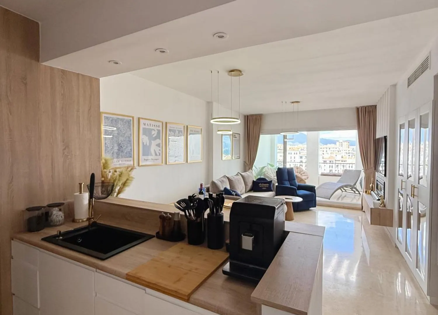 Playaduquesa Apartment Seaview Manilva 0*,  Spanien